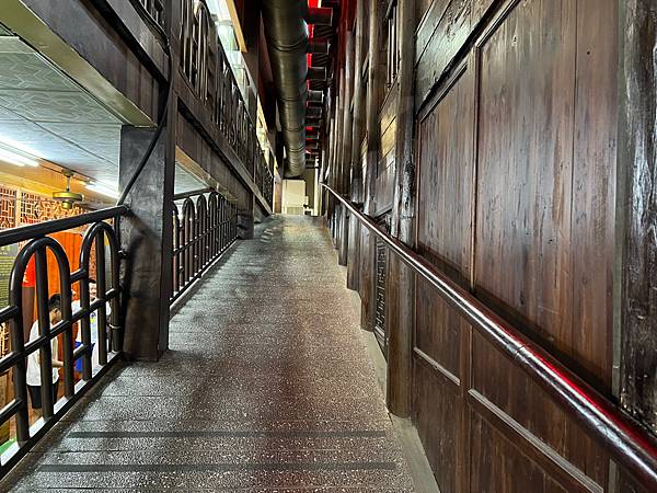 [嘉義旅遊]白人牙膏觀光工廠超大停車場免費停車免入園費免