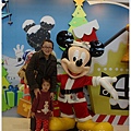 01-1011129disney xmas