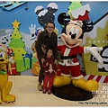 02-1011129disney xmas1