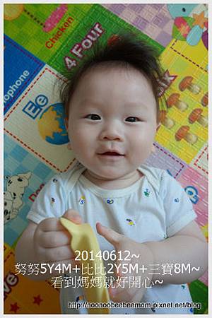 3-1030612三寶笑&姐姐彈琴3.jpg 3-1030612三寶笑&姐姐彈琴3.jpg
