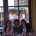 trio in resto 02.JPG