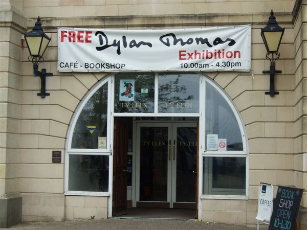 Dylan Thomas Centre 5.jpg