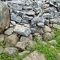 Parc le Bruce burial chamber 2-old(below) &amp; new stones.jpg