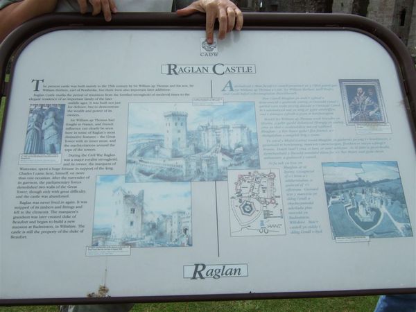Raglan Castle 1.jpg