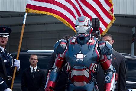 iron-man-3-trailer-11-questions-raised-118967.jpg