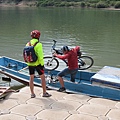 農巧(Ning khiaw)與Muang Ngoi船運，單車搭船