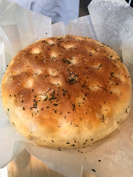 義式香料佛卡夏Focaccia，低溫冷藏發酵