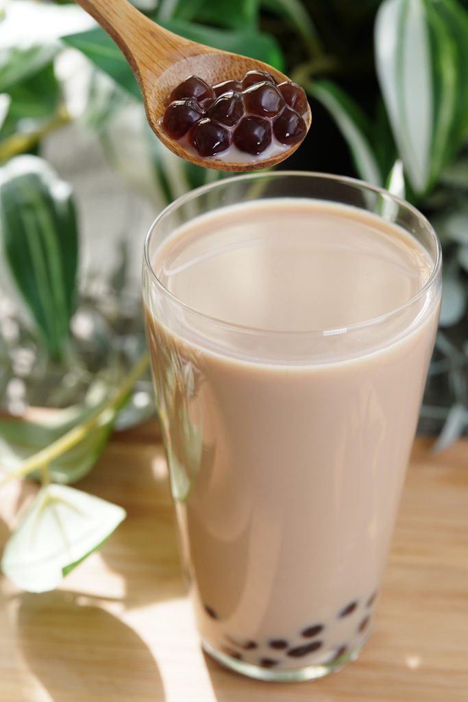 屏東最奢華的手搖飲【金色魔法紅茶】品嚐世界級莊園茶饗宴│熱飲