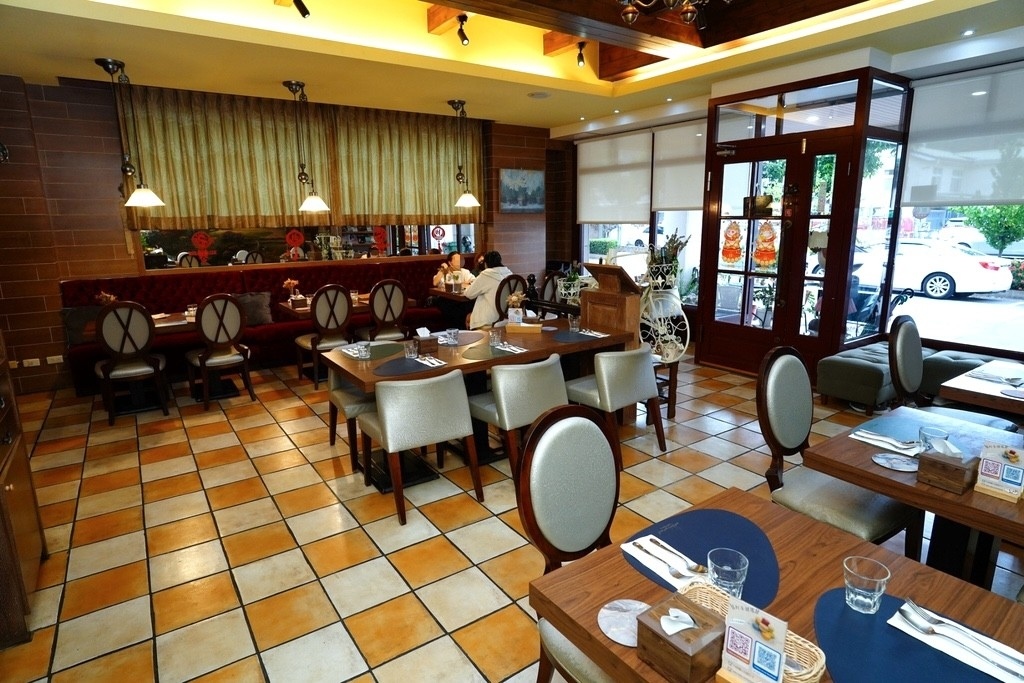 台南必訪義法餐廳【暖心時光義法小館】我們一次又一次的聚餐天堂
