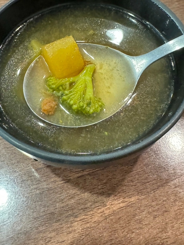 【台南平價牛排】安平牛排一條街，3家平價鐵板牛排你愛哪一家？