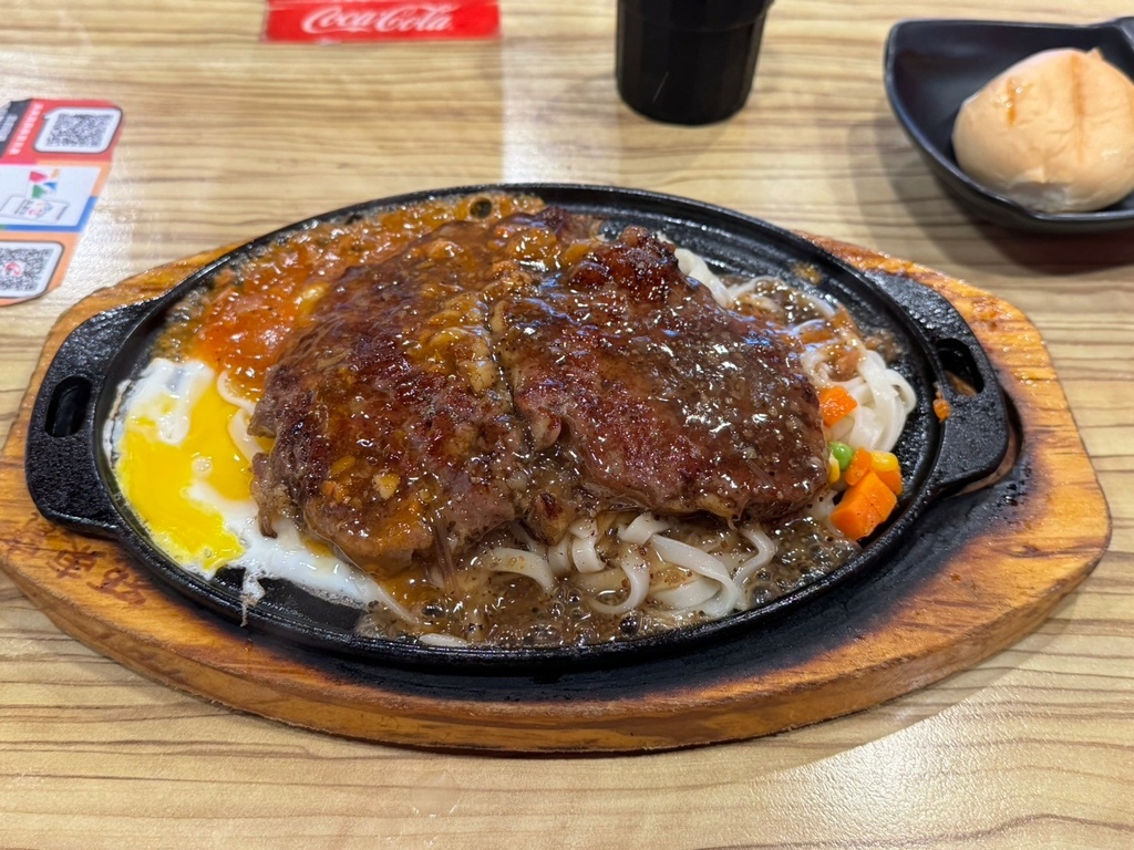 【台南平價牛排】安平牛排一條街，3家平價鐵板牛排你愛哪一家？