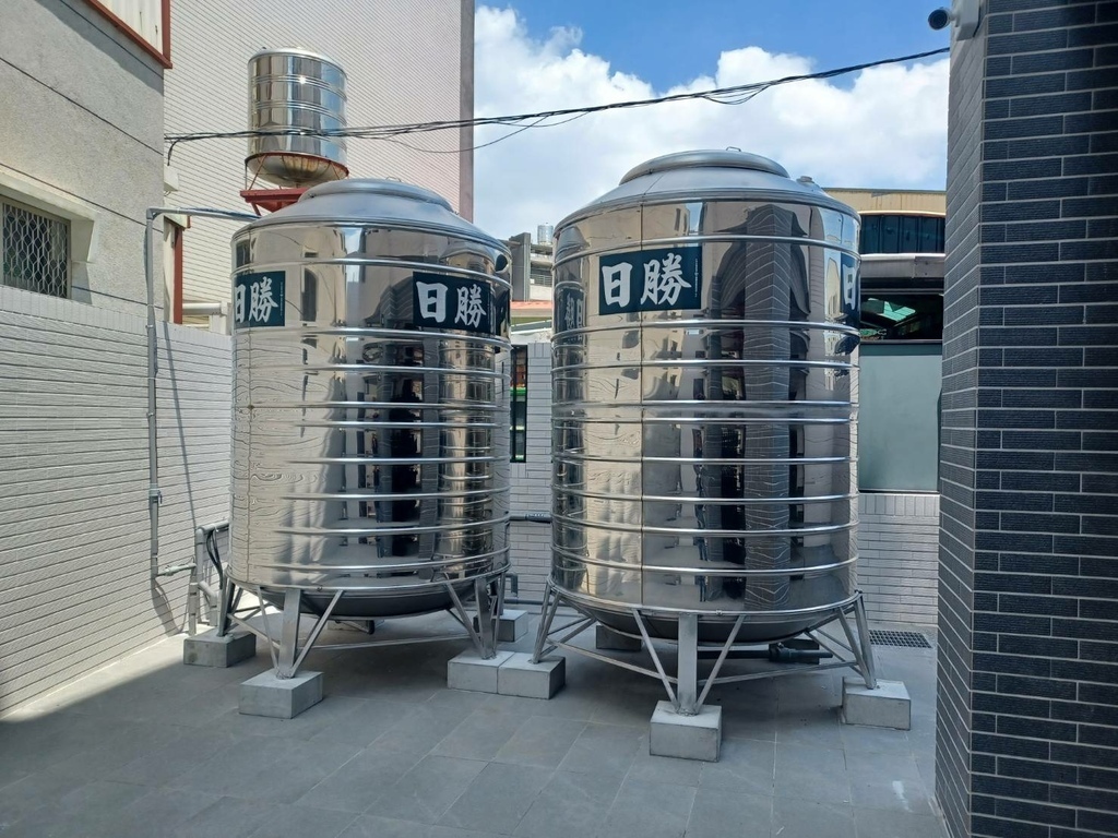 【台南遮雨棚/採光罩】遮雨棚水塔柵欄一次搞定｜網友熱烈推薦！