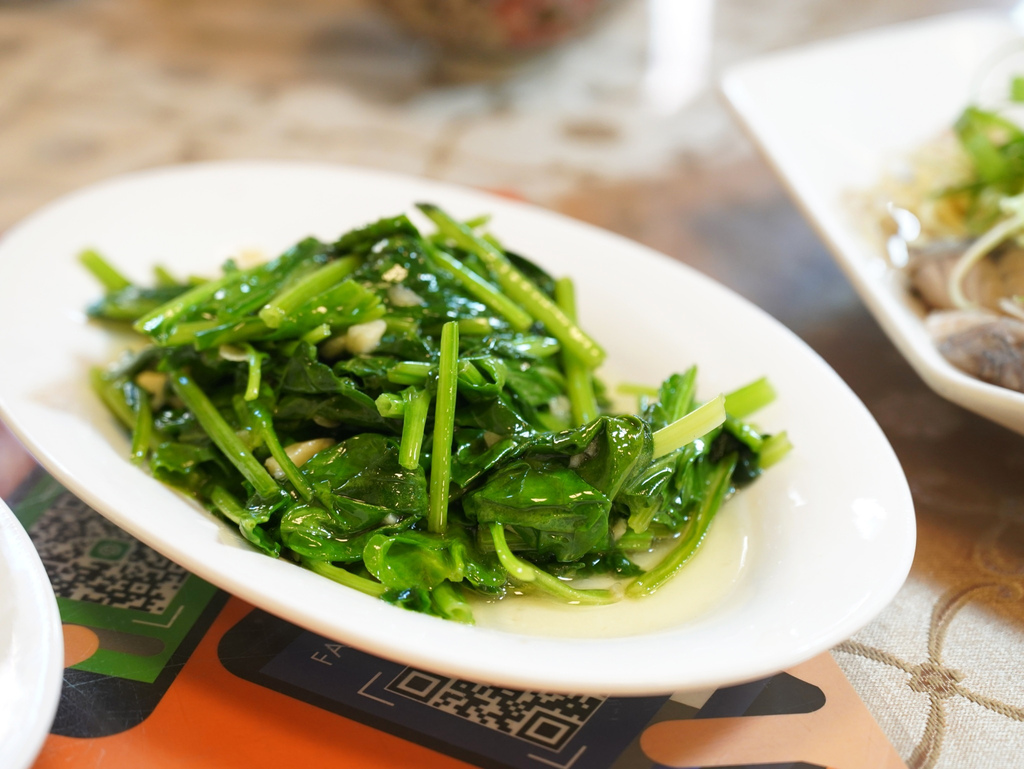 台南永康美食推薦：香橙料理食坊，CP值超高四人套餐，好吃又便