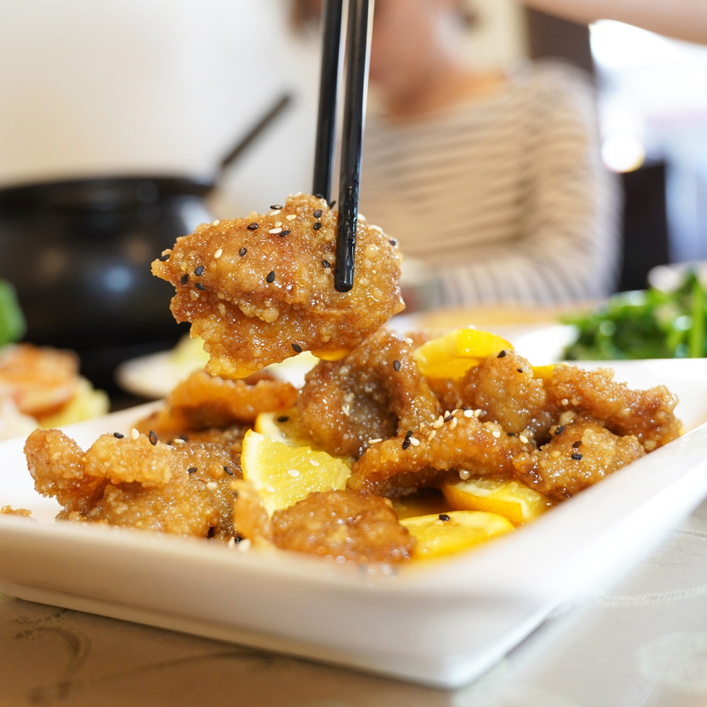 台南永康美食推薦：香橙料理食坊，CP值超高四人套餐，好吃又便