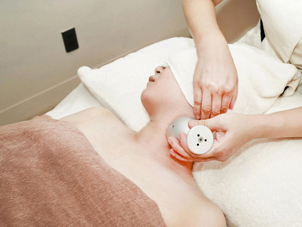 台南SPA按摩推薦│名緻美顏超值享受699元起│艾草溫罐+深