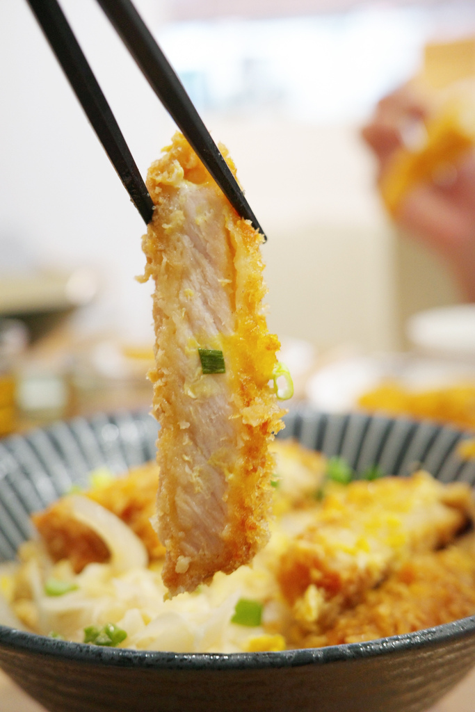 台南美食│寶煲餐飲食記分享│炸蝦咖哩、麻辣水煮魚、鱸魚粥都好