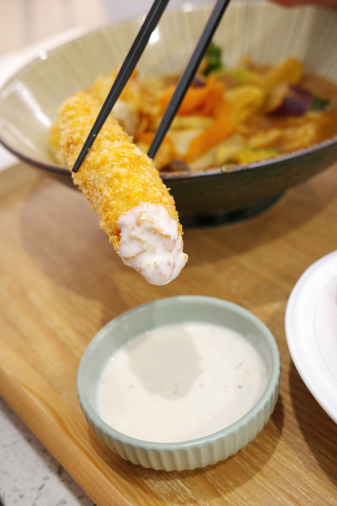 台南美食│寶煲餐飲食記分享│炸蝦咖哩、麻辣水煮魚、鱸魚粥都好