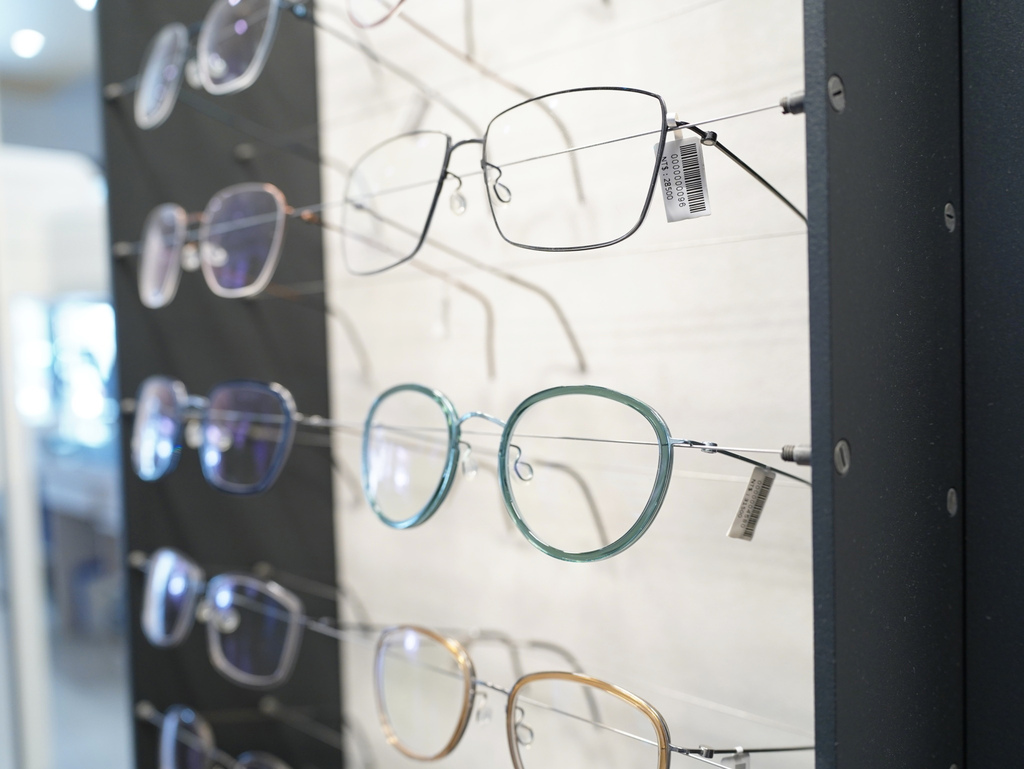 台南眼鏡推薦│明格眼鏡│我的精品眼鏡名單Lindberg、i 台南眼鏡推薦│明格眼鏡│我的精品眼鏡名單Lindberg、i