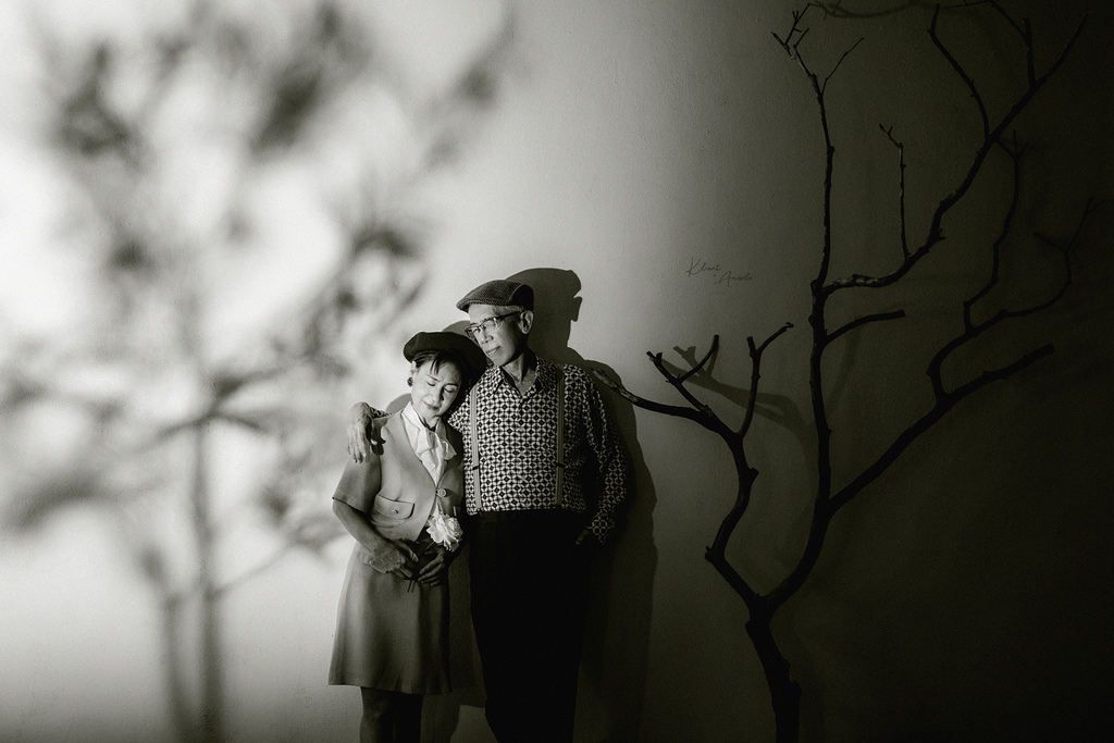 台南全家福推薦│爸媽紀念日之全家福圓夢計畫│復古又溫馨的全家