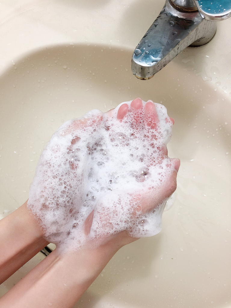 保養肌膚從清潔開始！Siiv保養品分享：深層卸妝＋保濕洗顏＋角質調理＋防曬隔離，享受溫和保濕的清潔防護～