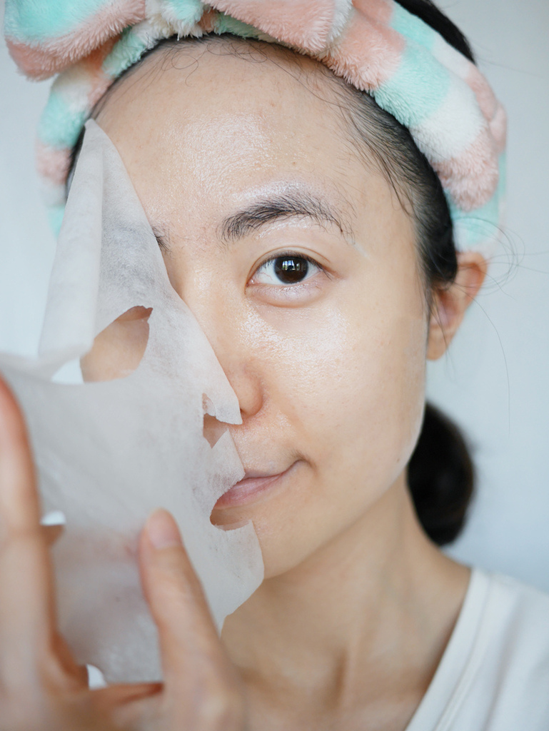 保湿面膜推荐！女子◆雏菊花萃 焕彩瞬效保湿面膜◆很久没用到如此温和亲肤的保湿面膜了，大推女子面膜！！！