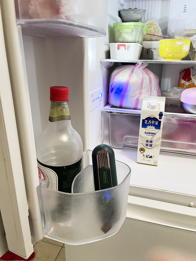 臭氧除臭好物分享◆Kamera佳美能 活氧抑菌除味器◆受夠冰箱異味、衣櫃悶臭味的人請進! 臭氧除臭好物分享◆Kamera佳美能 活氧抑菌除味器◆受夠冰箱異味、衣櫃悶臭味的人請進!