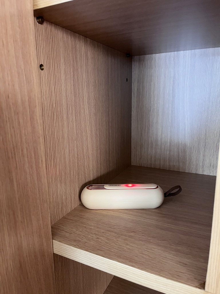 臭氧除臭好物分享◆Kamera佳美能 活氧抑菌除味器◆受夠冰箱異味、衣櫃悶臭味的人請進! 臭氧除臭好物分享◆Kamera佳美能 活氧抑菌除味器◆受夠冰箱異味、衣櫃悶臭味的人請進!