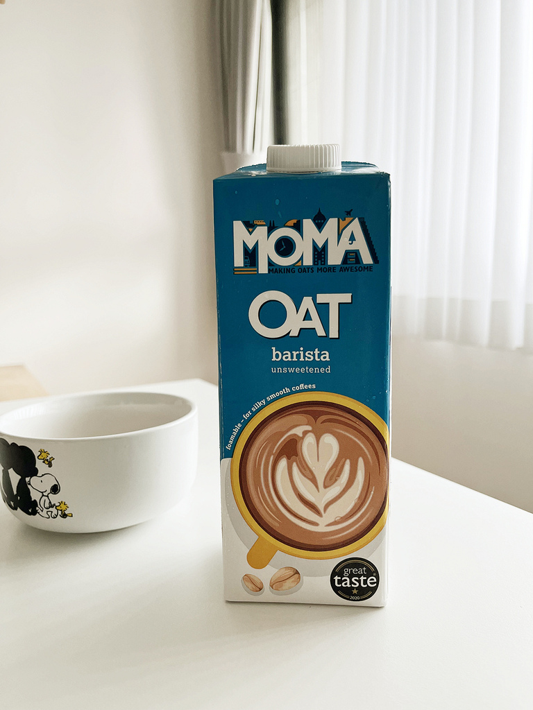 燕麥奶品牌推薦！OATLY／OATSIDE／MOMA／小人物燕麥奶，多款燕麥奶評比分享