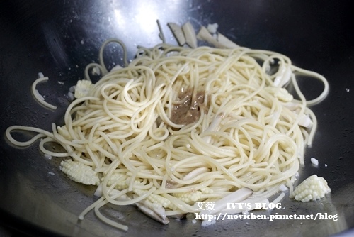 香蒜鯷魚義大利麵_8.JPG