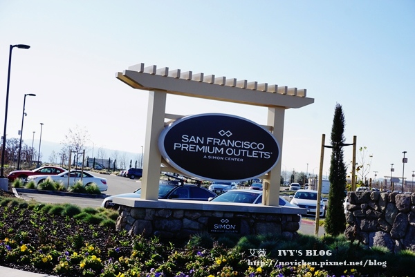 SF outlet_1.JPG SF outlet_1.JPG