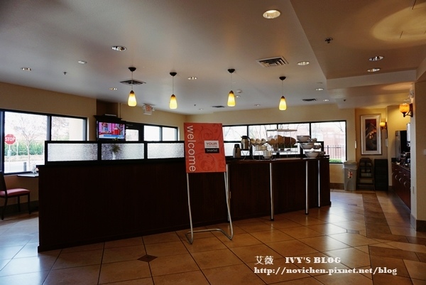 COMFORT SUITES Vacaville_4.JPG