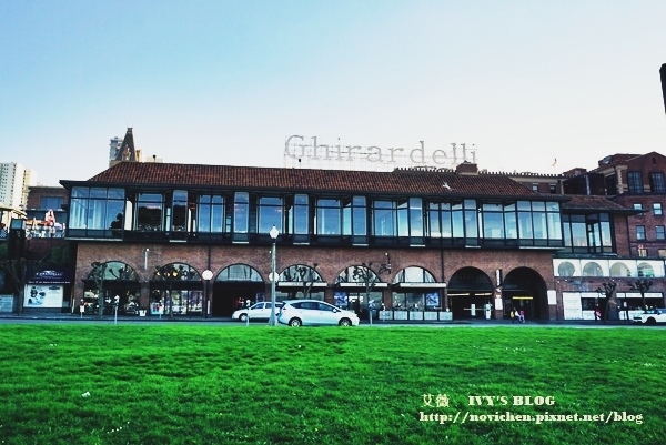 Ghirardelli Square_1.JPG