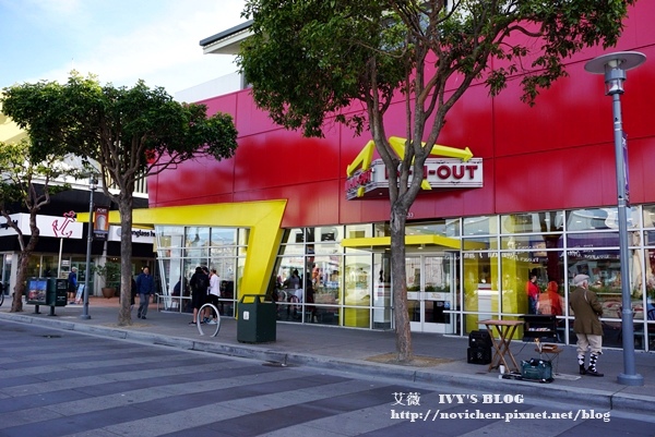 IN&OUT_2.JPG IN&OUT_2.JPG