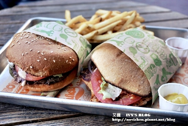 Super Duper_6.JPG Super Duper_6.JPG