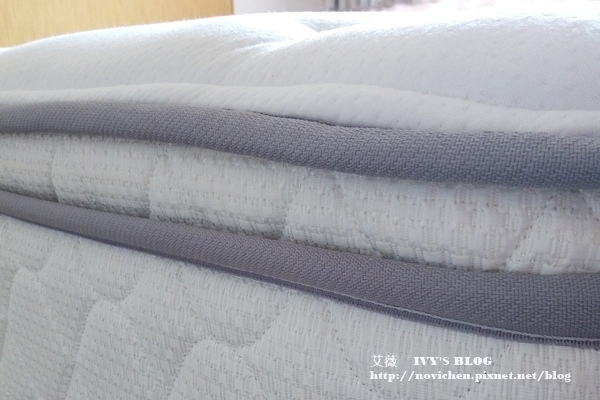 Sealy_9.jpg Sealy_9.jpg