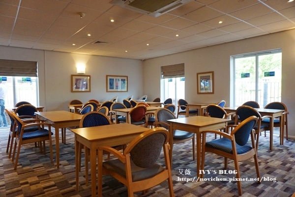 Holiday Inn Express Glouceste_17.JPG