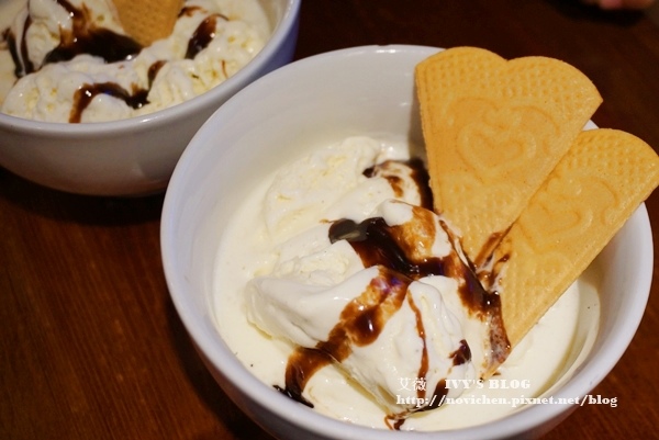 Bumble Bee_13.JPG Bumble Bee_13.JPG