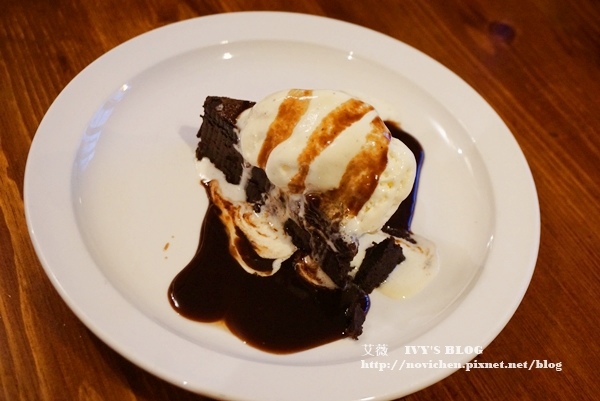 Bumble Bee_14.JPG Bumble Bee_14.JPG