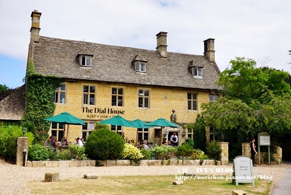 Bourton-on-the-water_16.JPG Bourton-on-the-water_16.JPG