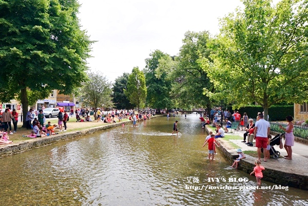 Bourton-on-the-water_23.JPG