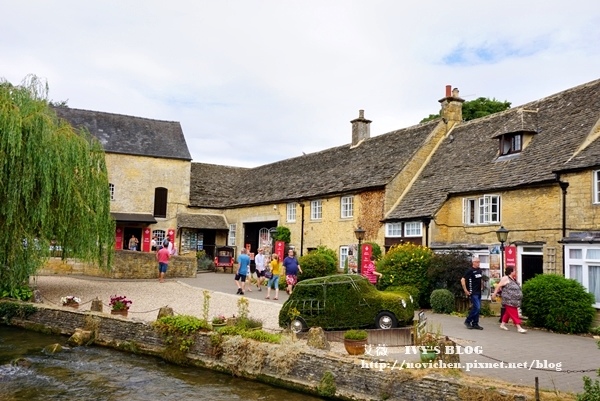 Bourton-on-the-water_24.JPG