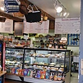 04camel by the sea_5th avenue deli.JPG