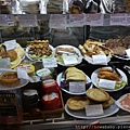 06camel by the sea_5th avenue deli.JPG