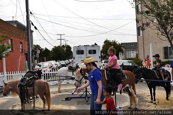 40solano avenue stroll.JPG