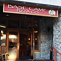01Base Camp Pizza.JPG