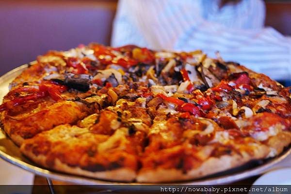 21Base Camp Pizza.JPG