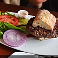 23Barneys Gourmet Hamburger.JPG