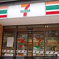 04上野御徒町中央通7-11.JPG