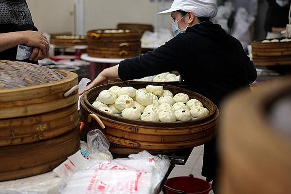 金山王肉包金山老街排隊美食手工包子半甲子古早味08.jpg