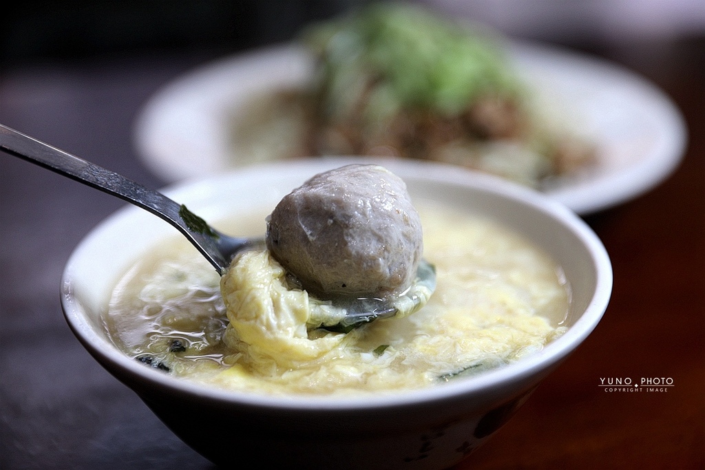 廖家涼麵專賣店，信義安和站美食，獨特麻醬與麵條好吃，一定要加辣油更厲害